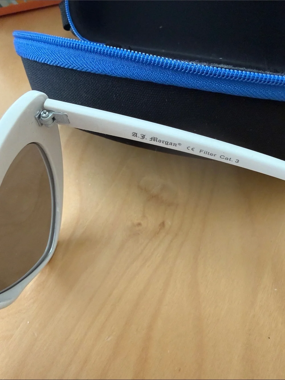 White Heart-Shaped Sunglasses with Purple Lenses